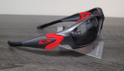 Oakley straight jacket - oakley, ii