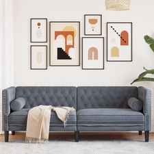 Classic Chesterfield Sofa 3