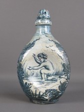 Antica ceramica blu firmata