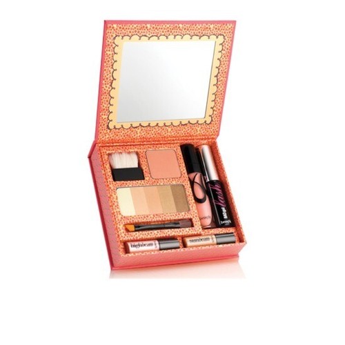 Benefit away glow kit - we,