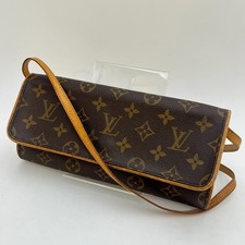 LOUIS VUITTON M51852 Pochette