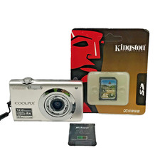 Nikon COOLPIX S3000 Digital