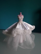 "MATTEL" Abito per Barbie "Happy Holidays" 1989 Edizione speciale, colore bianco