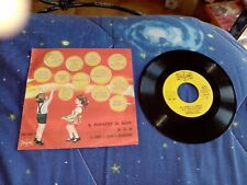 LOTTO 31 45 giri il luno  il corto e il paccioccone-un pupazzo di neve