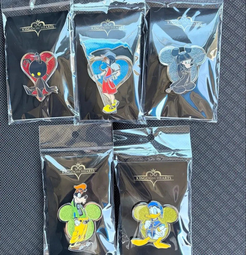 Kingdom hearts disney pins - ,