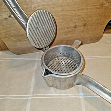 Vintage - Spremiagrumi INCA in alluminio - Anni '50 - 26 cm x 15 cm x 10 cm (h)