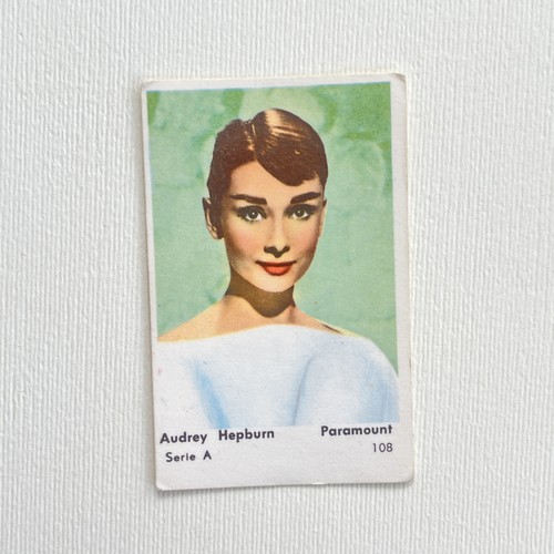 Audrey hepburn 1960 - hepburn, gum