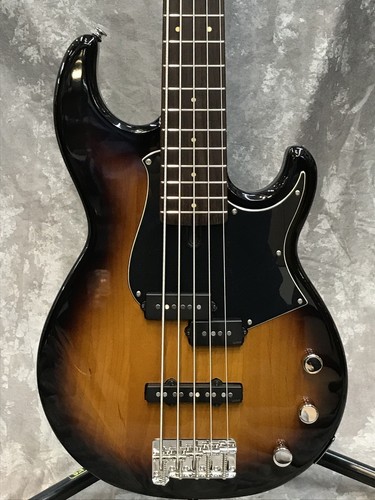 Bb435 basso elettrico - (yamaha),