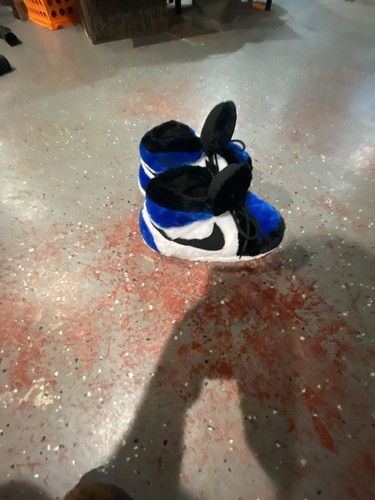 Pantofole peluche stile - in,