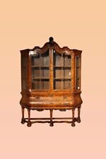 Stupenda vetrina olandese riccamente intarsiata del 1700