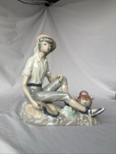 Statuina porcellana spagnola