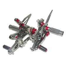 Titanio pedane arretrate