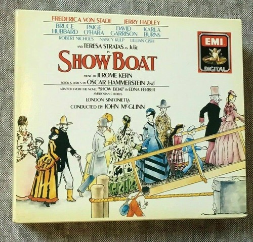 Show boat - boat, studio