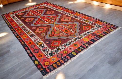 Tappeto kilim turco colorato