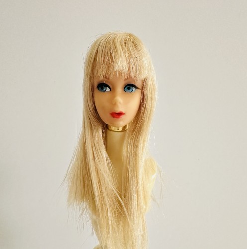 Barbie bambola bionda mod