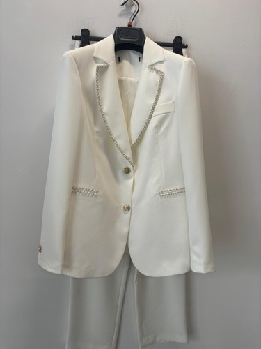Tailleur donna pantalone