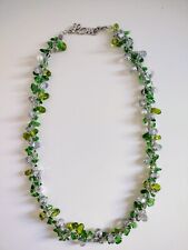 COLLANA FATTA A MANO ALL'UNCINETTO CON CRISTALLI E CHIPS DI PIETRE