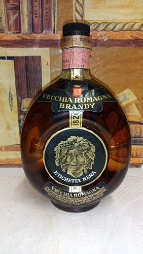 Vecchia romagna etichetta nera - romagna,