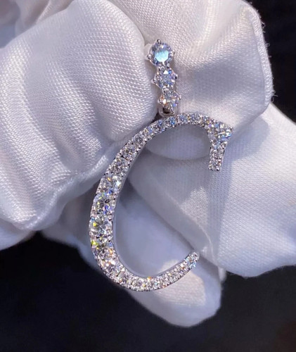 Ciondolo uomo moissanite