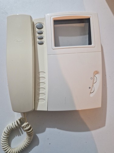 Cornetta con monitor - con,