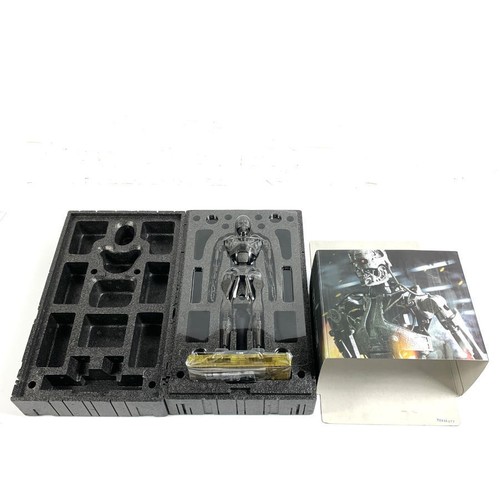 Hot toys mms94 terminator - toys,