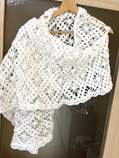 Coprispalle  Stola Scialle elegante  ad uncinetto  bianco filo metallizzato