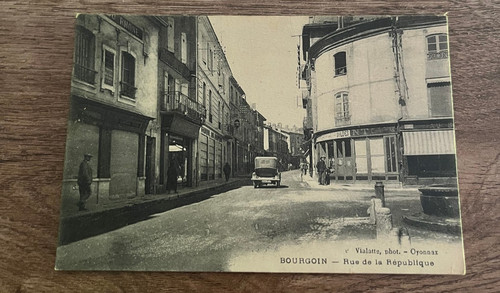 Cpa isère n383 bourgoin - isère,