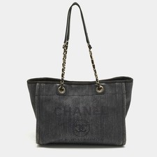 Borsa Chanel nera in tessuto e