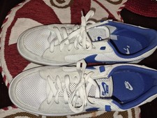 Nike adversary size 5 - adversary, 11.5
