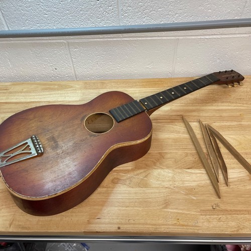 Chitarra silvertone rotta - silvertone,