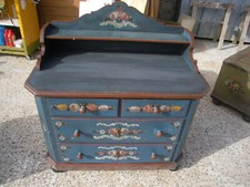 Cassettone  Tirolese dipinto