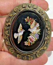 Spilla Pendente Ovale Grande In Micro Mosaico Vittoriano Con Colomba E Fiori