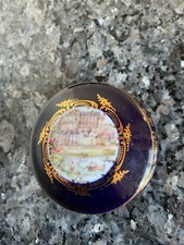 Limoges Castel Porcelain Trinket Box 22K gold 