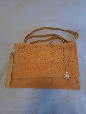 Borsa a tracolla traforata