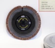 Margherita /Marguerite Machine à Ecrire Olivetti Police de caractère ORATOR 