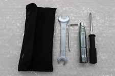 Attrezzo utensile da bordo