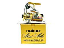 Mulinello da spinning vintage NOS Daiwa Gold Mini-Mite con gonna in scatola originale, Giappone