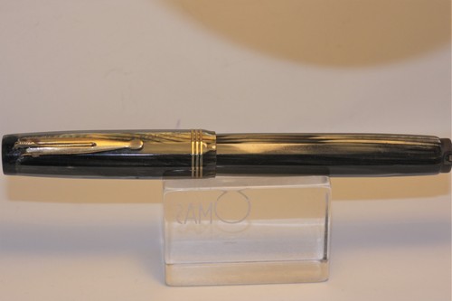 Aurora novum penna