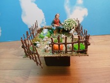 Presepe – Diorama - Cortile con conigli 15x15, x statuine 8-9