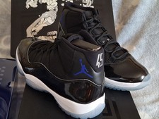 Taglia 9 Air Jordan 11 XI