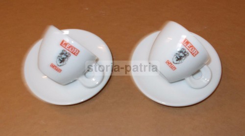 Coppia tazzine - di,