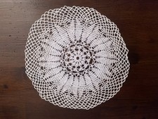 Centrino vintage realizzato a