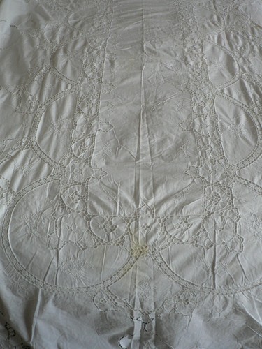Tablecloth cotton embroidered - cotton,