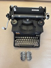 Macchina da scrivere Olivetti M40 kr
