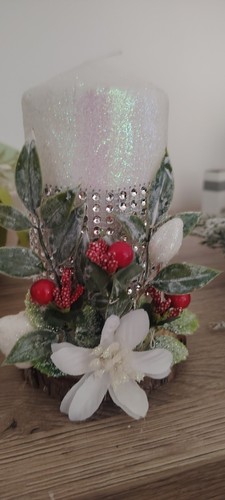 Candela decorata con fiori - decorata,