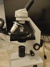 Microscopio Professionale Optika Monoculare In Perfetto Stato