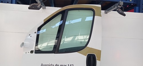 Puerta delantera izquierda - puerta,
