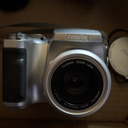 Fujifilm finepix s3000 - fujifilm,