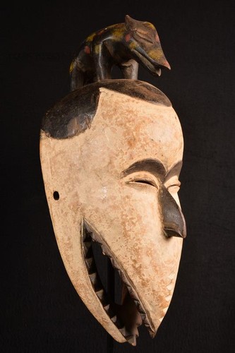 Autentica maschera igbo - un'autentica,
