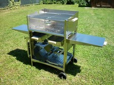 BARBECUE A LEGNA E CARBONELLA